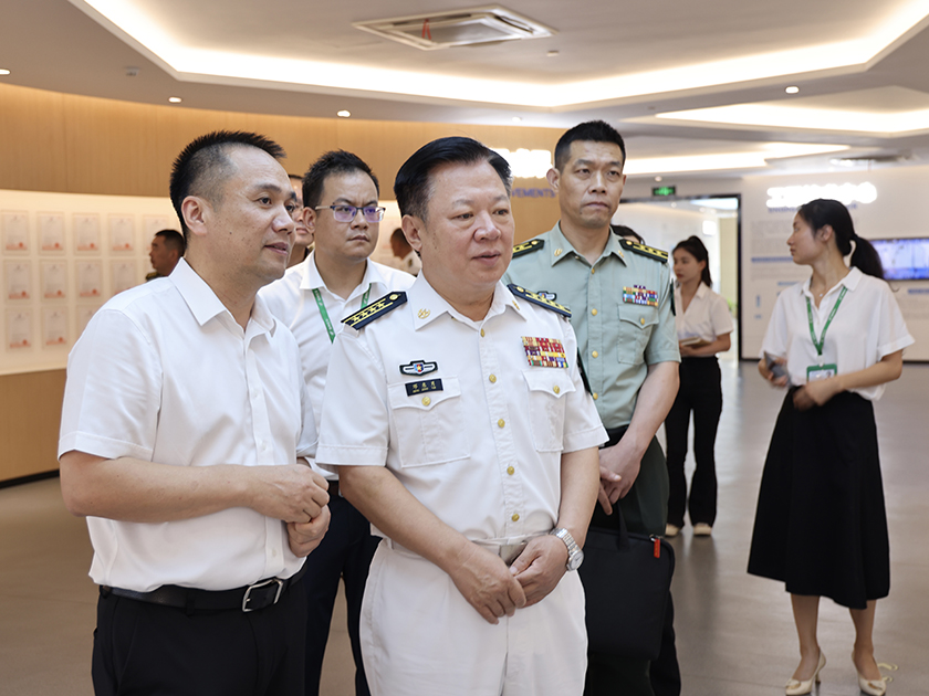 温州军分区大校政治委员邓东月一行调研温州宏丰